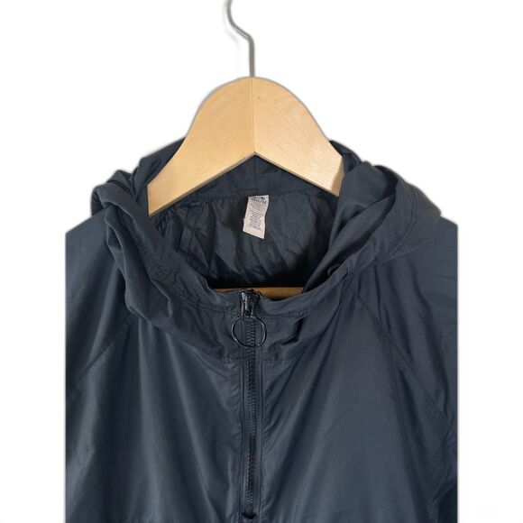 Under Armour Women's Black Anorak Poncho Windbreaker Running Jacket Size M - Picture 4 of 8